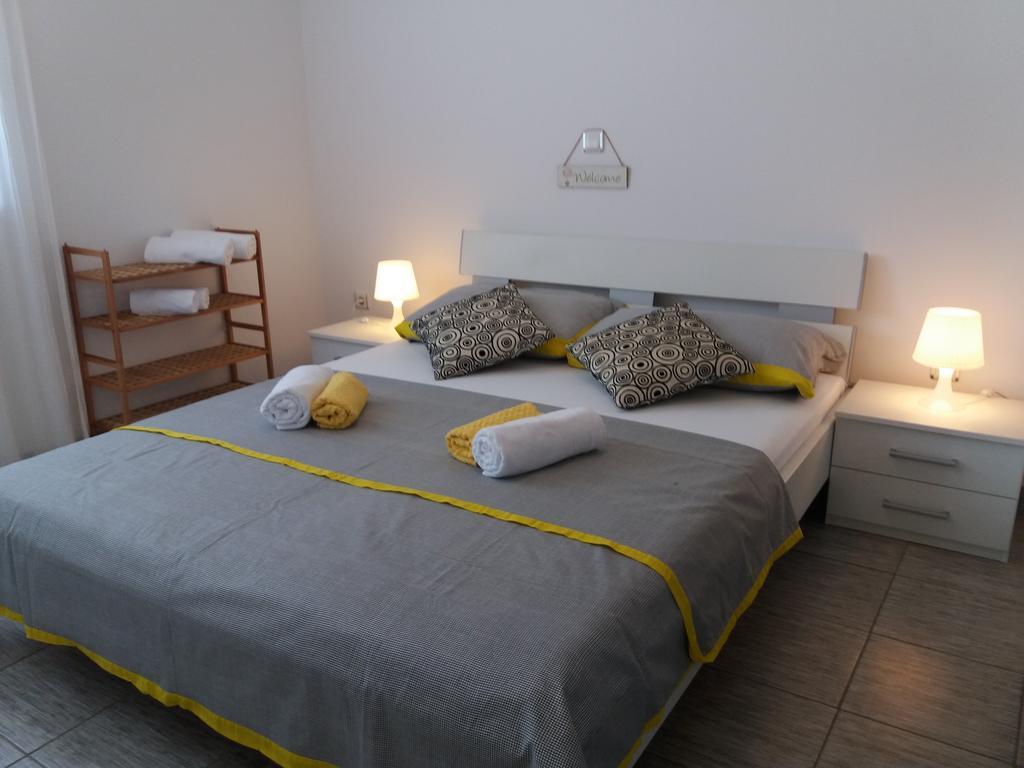Apartments Next To Sea Maris Новаля Екстериор снимка